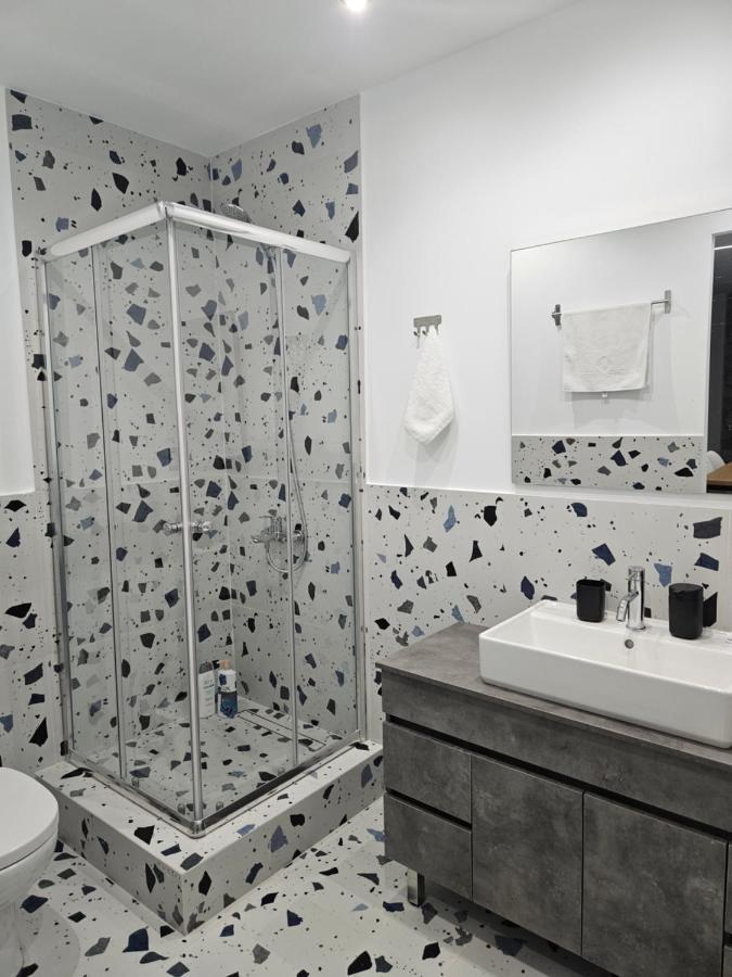 Nikis 20 Suites Афины Экстерьер фото