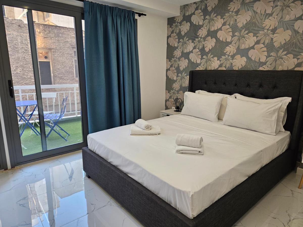 Nikis 20 Suites Афины Экстерьер фото